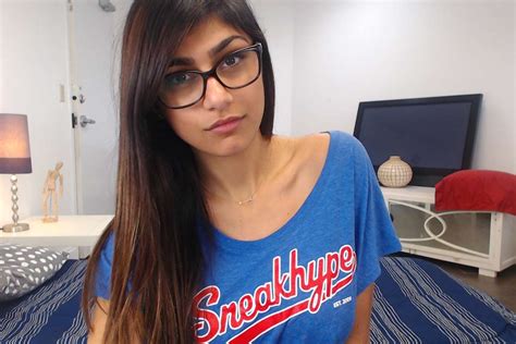 mia kalipha porno|Vídeos Pornôs de Mia Khalifa 